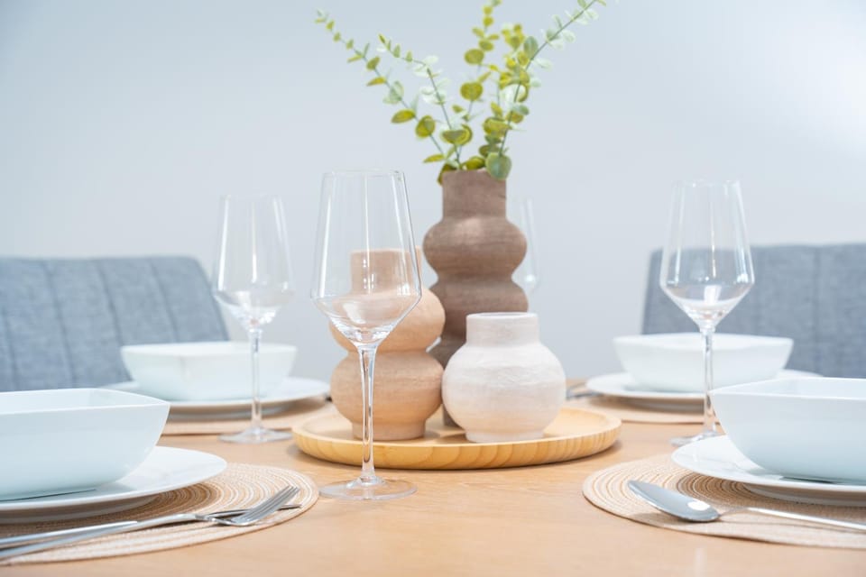 Seating area, Dining area