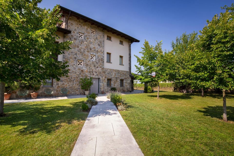 Massoni Wine Relais Apartments Apartment hotel in Peschiera del Garda