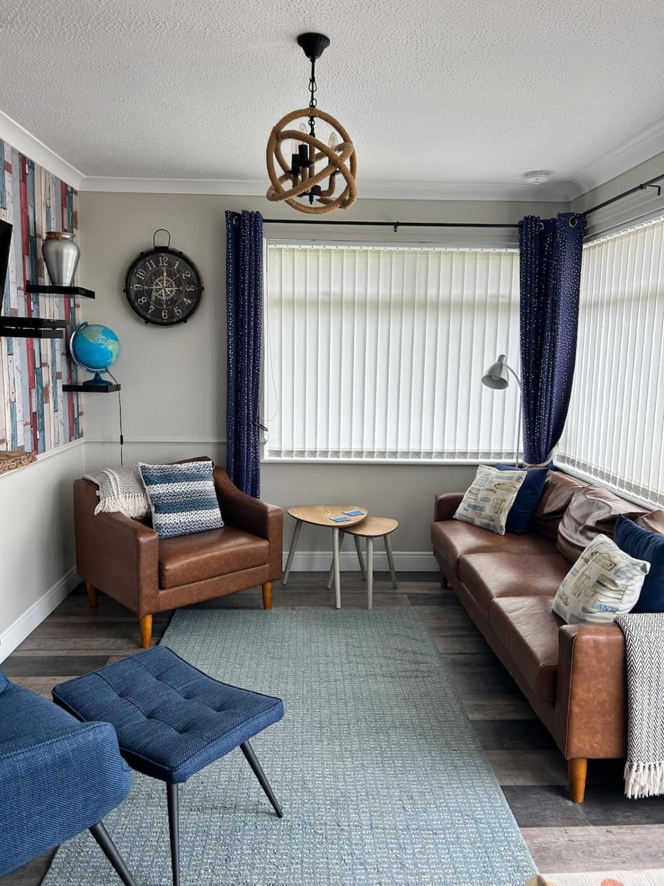 Communal lounge/ TV room, Living room