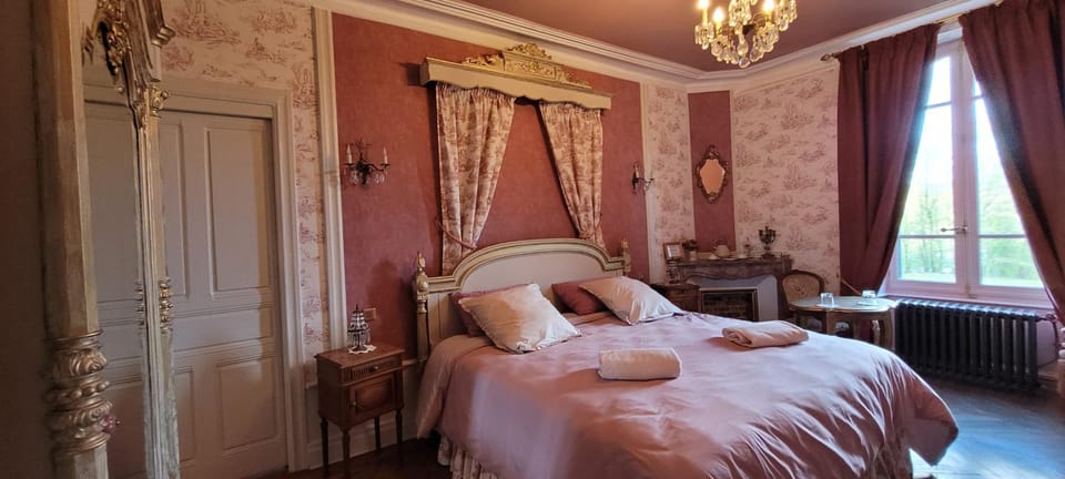 Suite familiale PAMPILLES Bed and Breakfast in Jura
