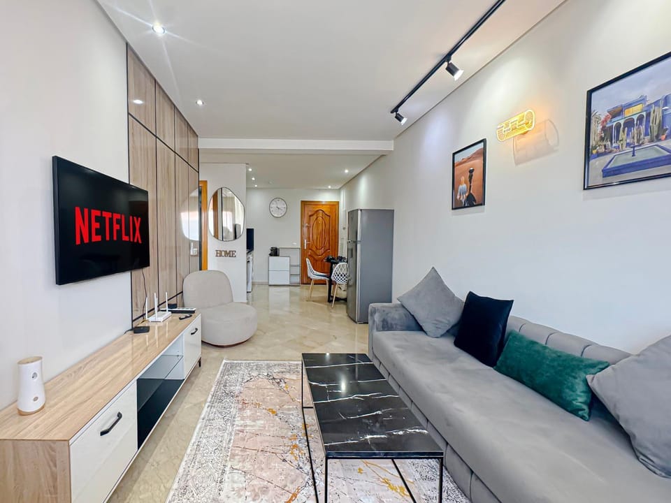 Atlas View Cozy Heart of Gueliz Apartment in Marrakesh