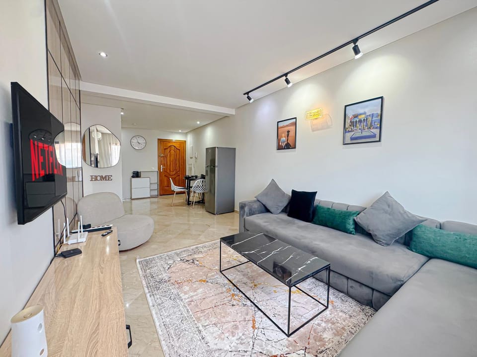 Atlas View Cozy Heart of Gueliz Apartment in Marrakesh