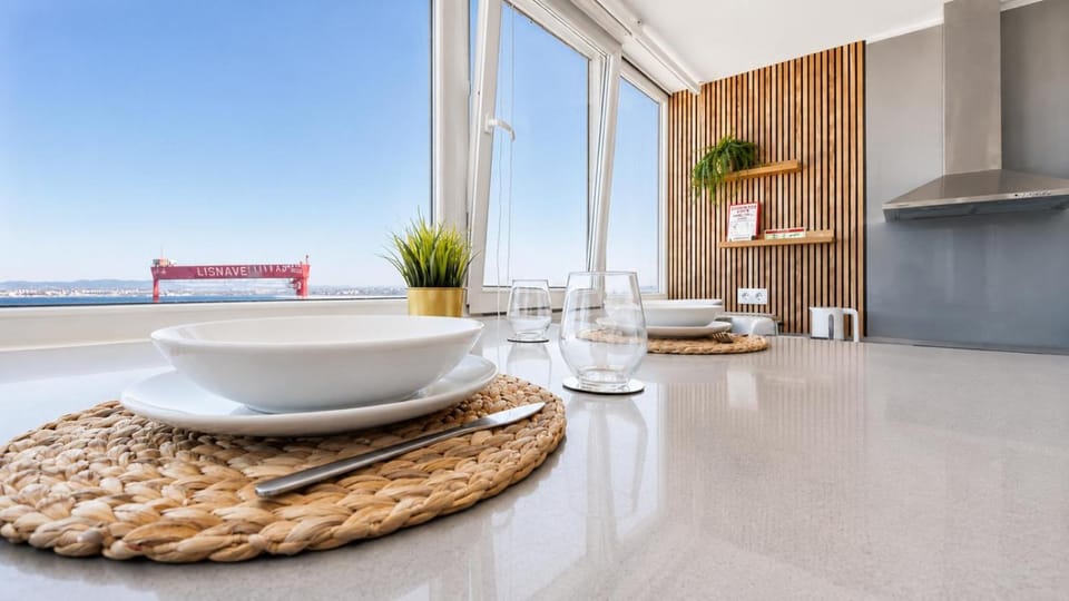 Lake view, kitchen
