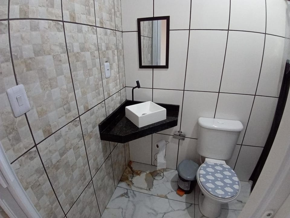 Bathroom, towels