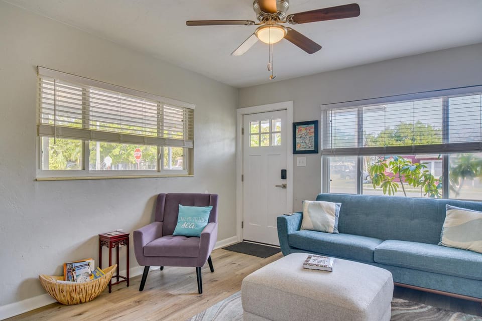 Private Yard & Patio! Tampa Bay Family Getaway House in Pinellas Park