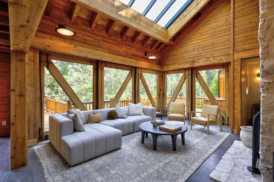 Sundance Retreat, 7 Bed, 7 Bath, Mountain Views, Hot Tub House in Sundance