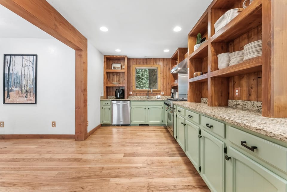 Heartwood - Cozy 2 bedroom Wooded Sundance Cabin Cabin in Sundance