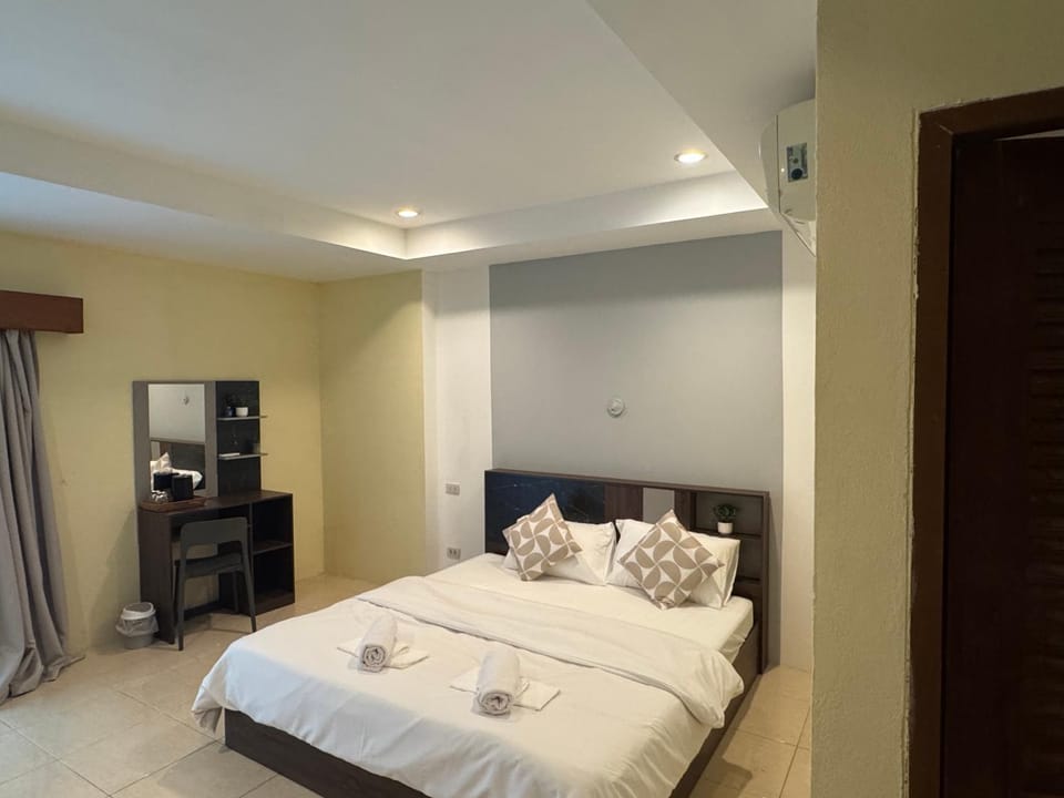 Ocean drift Hotel in Patong