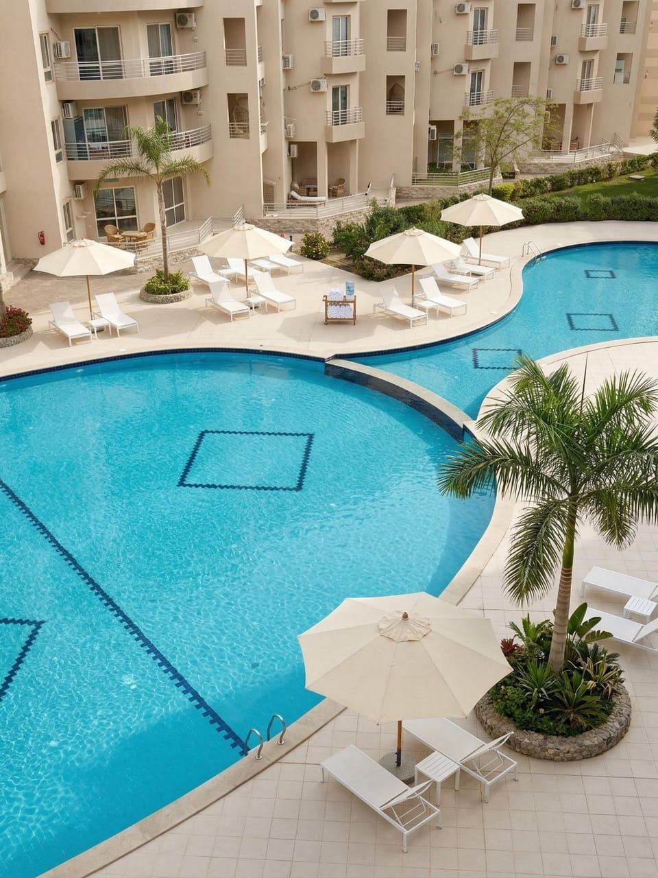 Stylish 1BR Chalet Private Beach & Pools Princess Resort Apartment in Hurghada