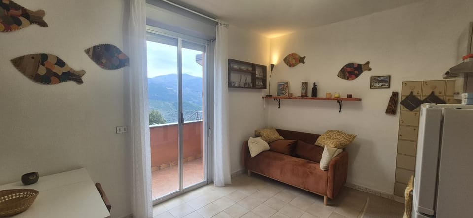 Natural landscape, Balcony/Terrace, Mountain view