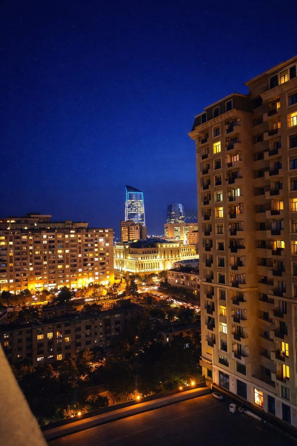 Property building, Balcony/Terrace, City view