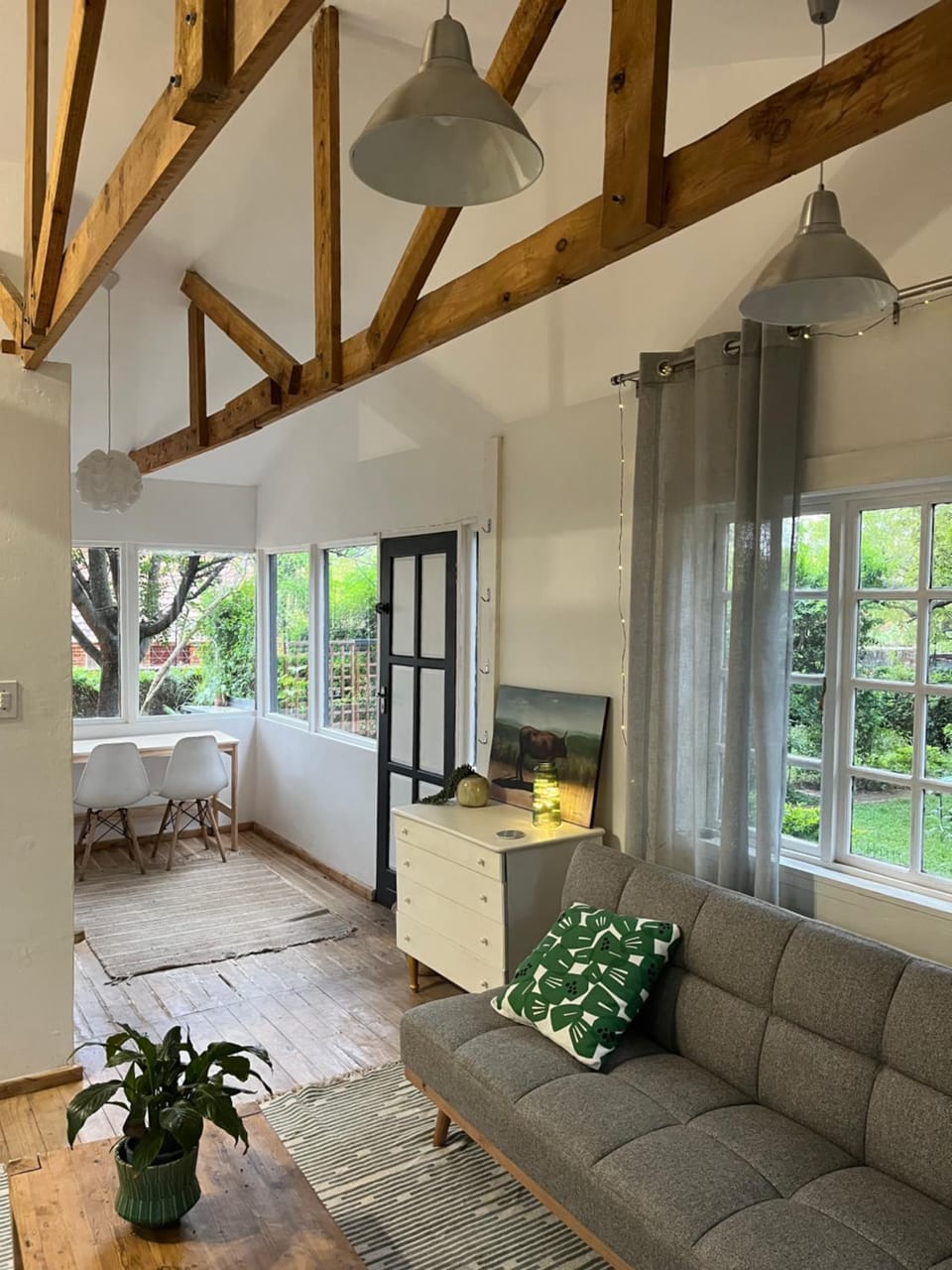 The Red door cottage Apartment in Pretoria
