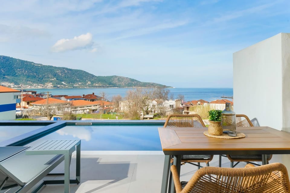 Sea view, Swimming pool