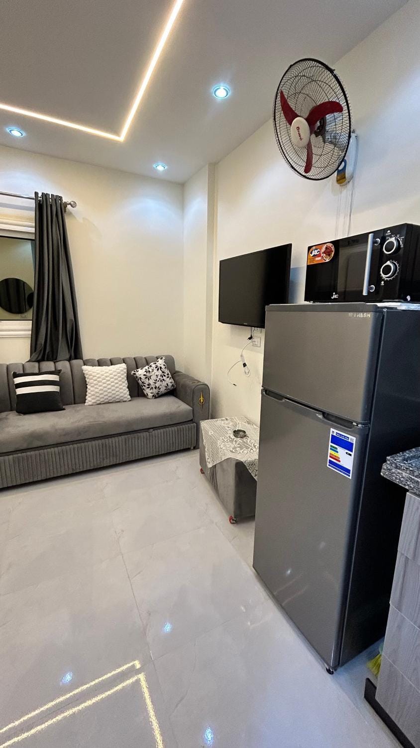 TV and multimedia, Kitchen or kitchenette, Seating area