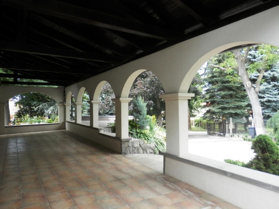 Patio, Facade/entrance, Balcony/Terrace