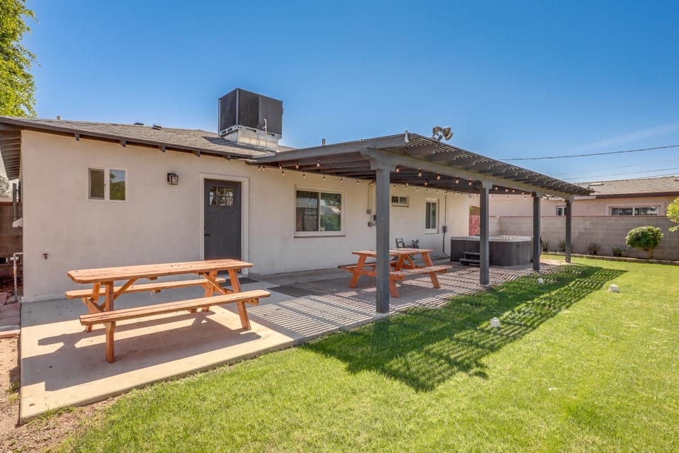 Quiet Yuma Retreat w/ Hot Tub & Spacious Backyard House in Yuma