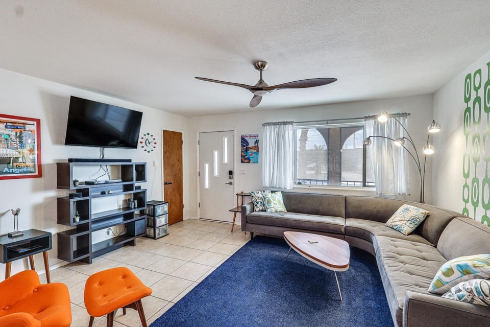 Pool & Patio! Mod Desert Digs Near Lake Havasu House in Lake Havasu City