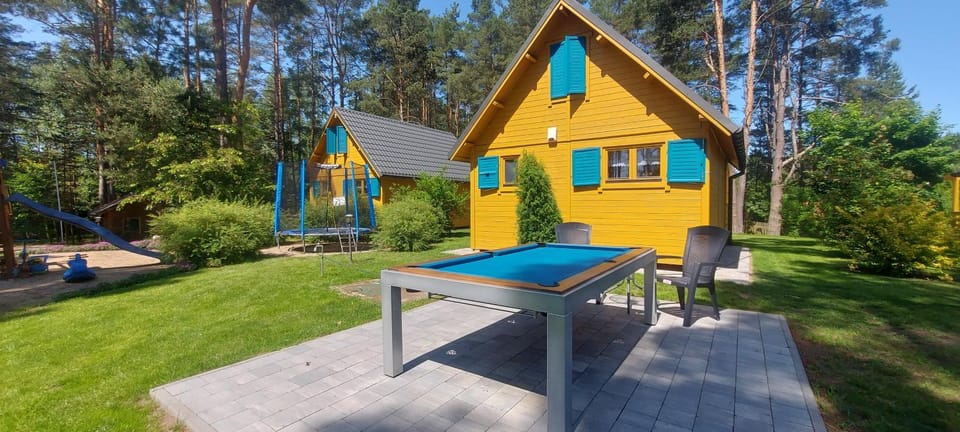 Property building, Spring, Day, Natural landscape, Billiard, Children play ground, Garden, Evening entertainment, Garden view