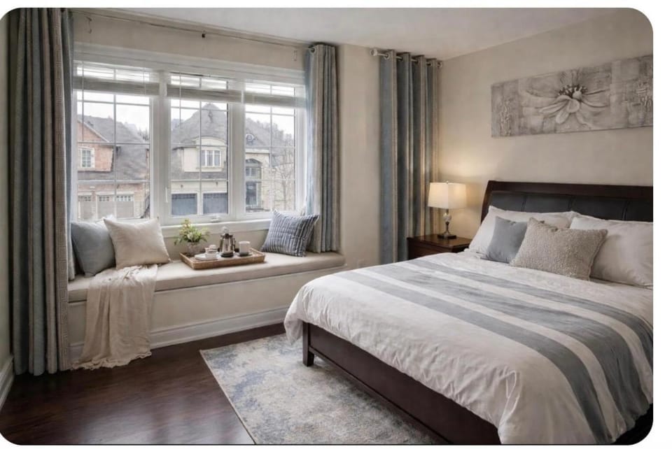 Bed, Photo of the whole room, Bedroom