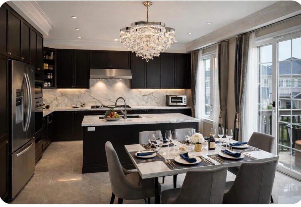 Kitchen or kitchenette, Dining area, stove