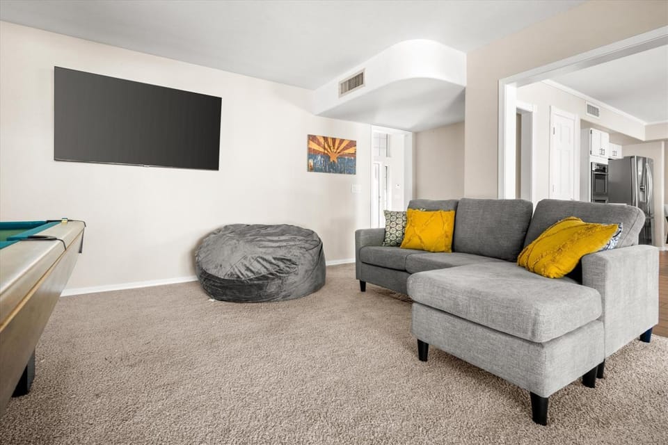 Game Room, TV and multimedia, Seating area