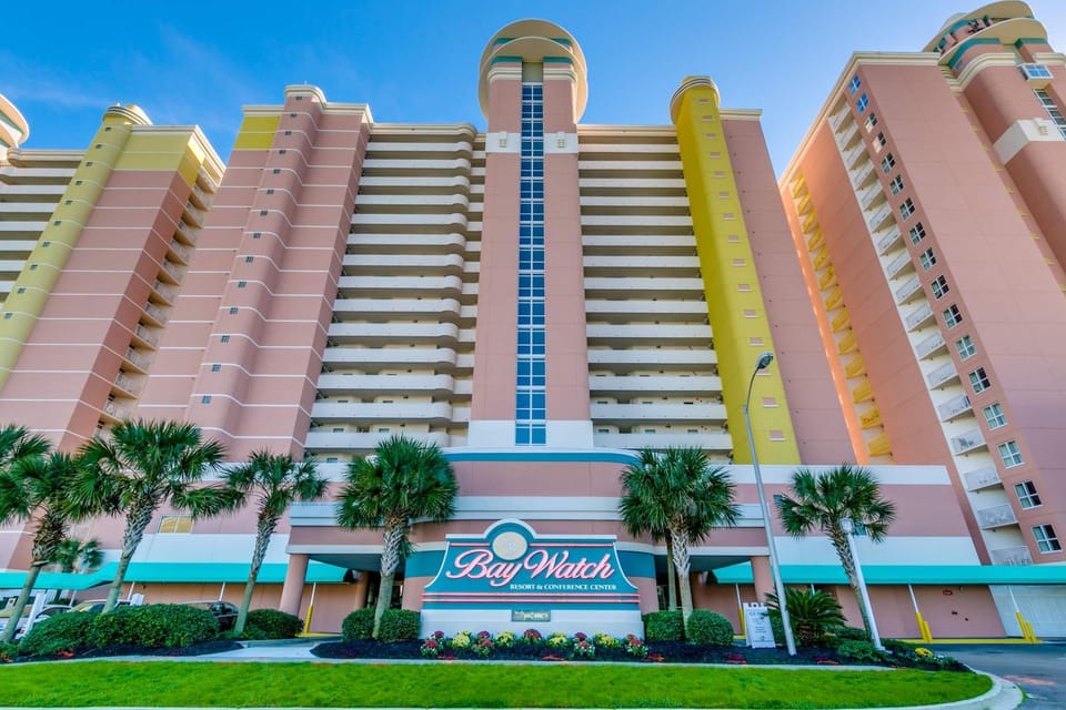 Living La Vida Ocean at Top Resort w Lazy River House in Atlantic Beach