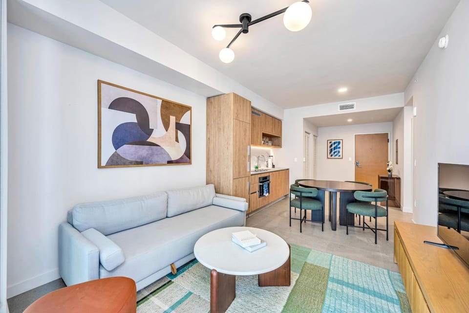 Living room, Dining area