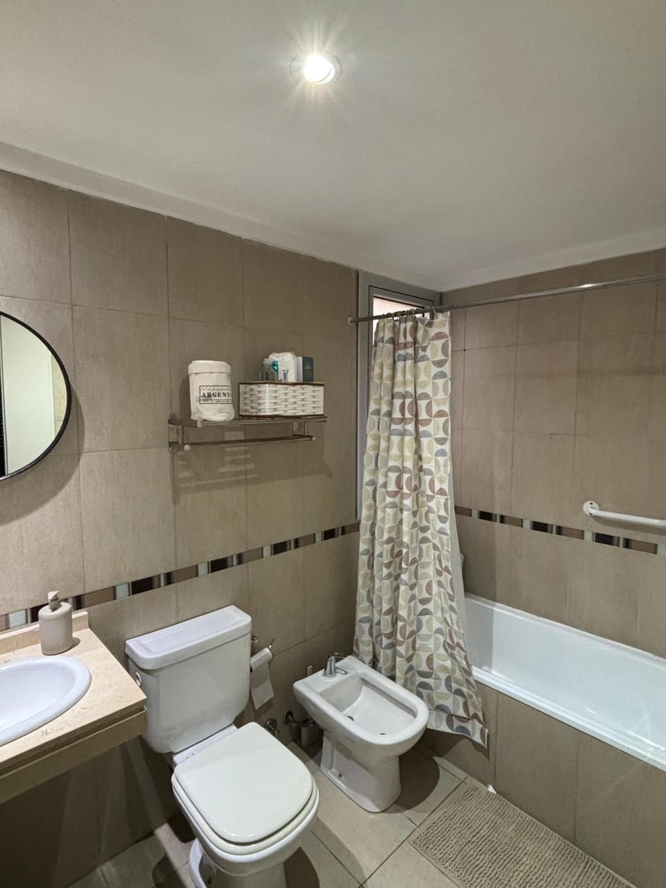 Shower, Bathroom, Bath, bidet, towels