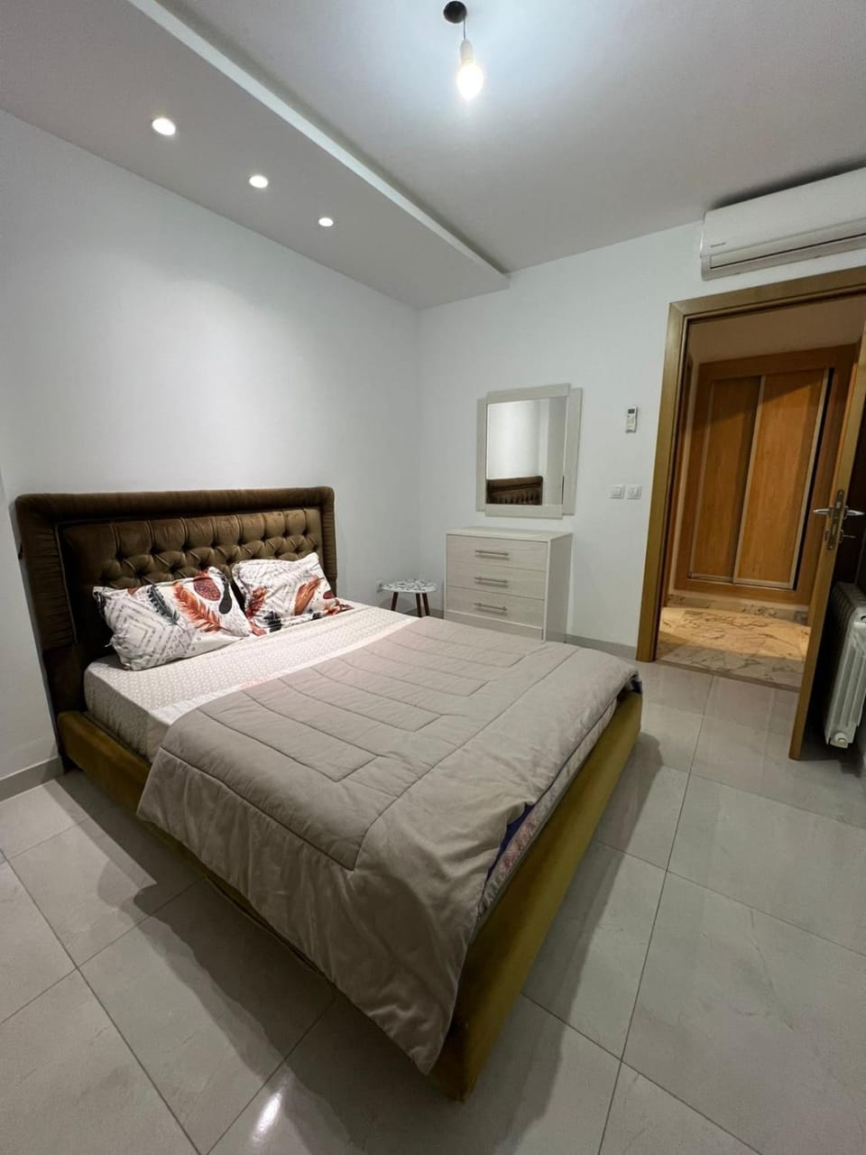 Cosy appartement à hay elwahat Apartment in Tunis Governorate, Tunisia