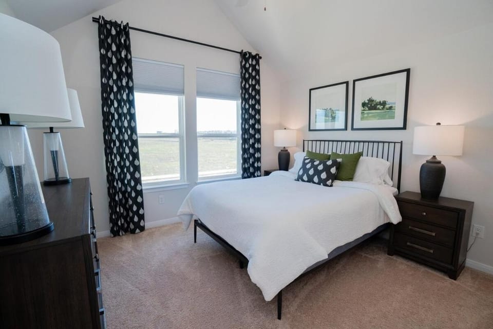 Green Haus Hill Country Retreat House in New Braunfels