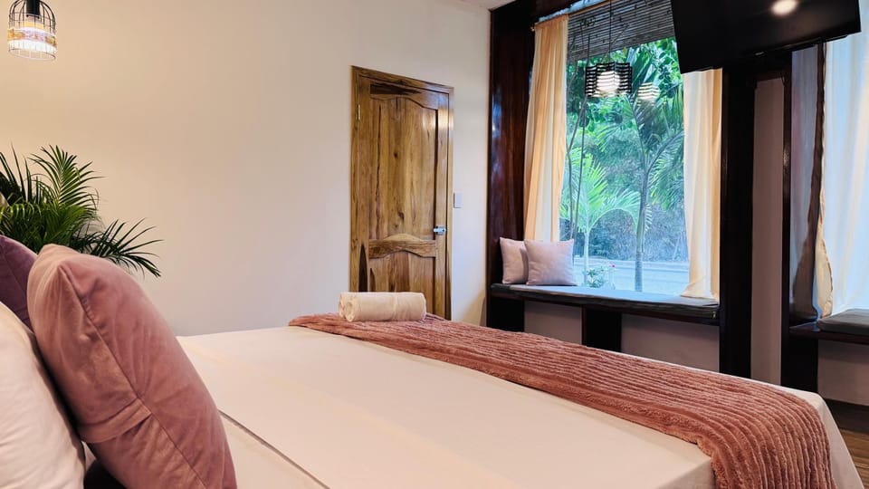 Villa Monarca Hotel in Manabí Province