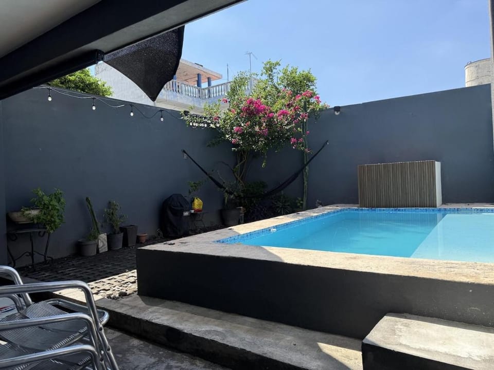 Garden, Swimming pool