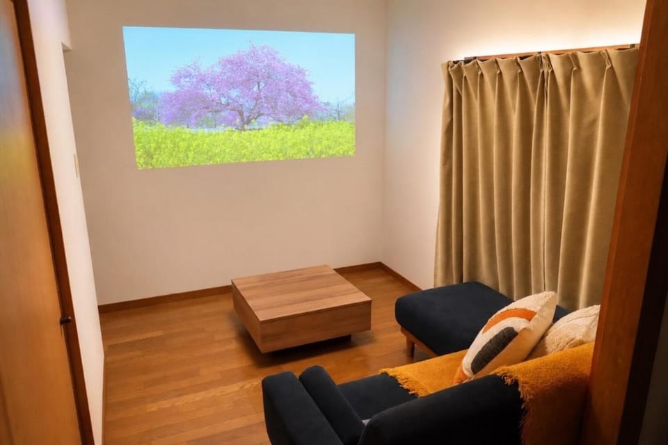 Onomichi Rojiakari 路地灯 l Private House l 10 Min to Station l 1 Min to Shopping Street Apartment in Hiroshima Prefecture