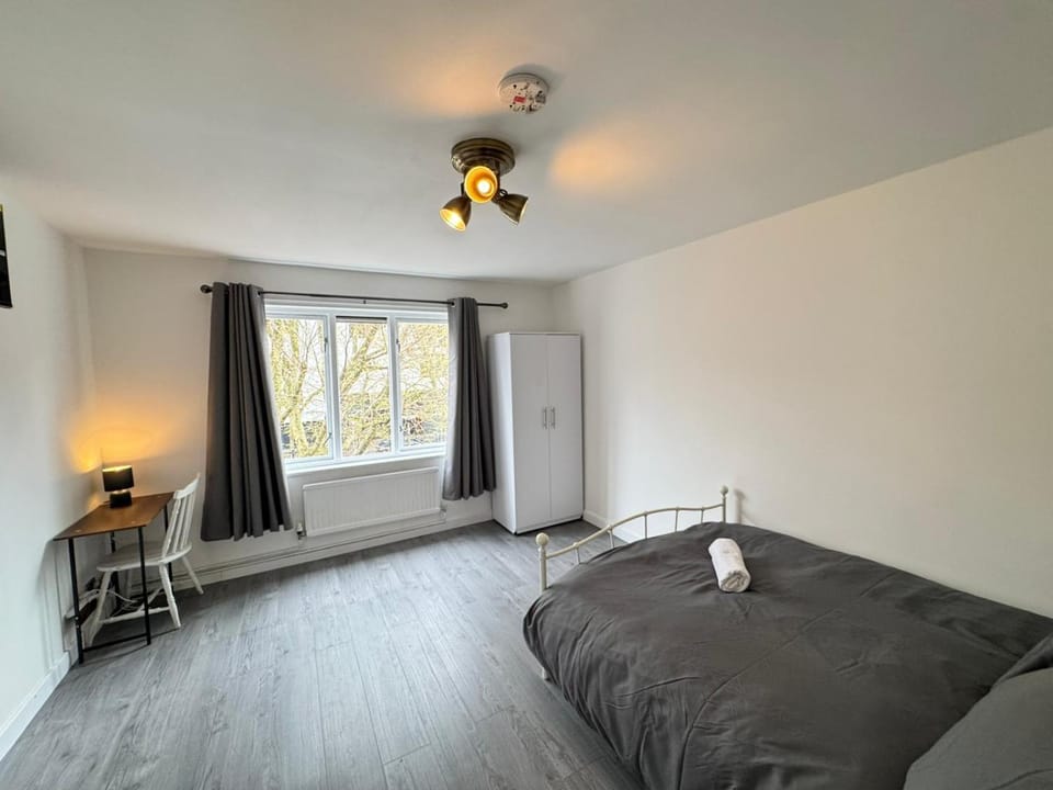 Private Rooms Near Central London Vacation rental in London