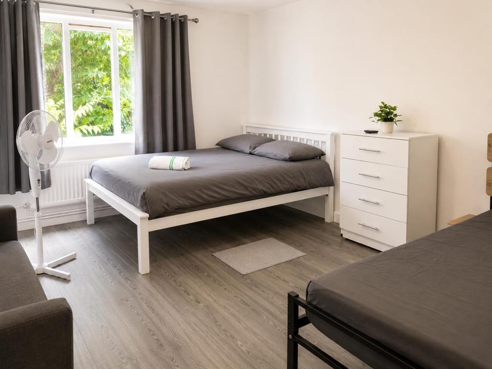 Private Rooms Near Central London Vacation rental in London