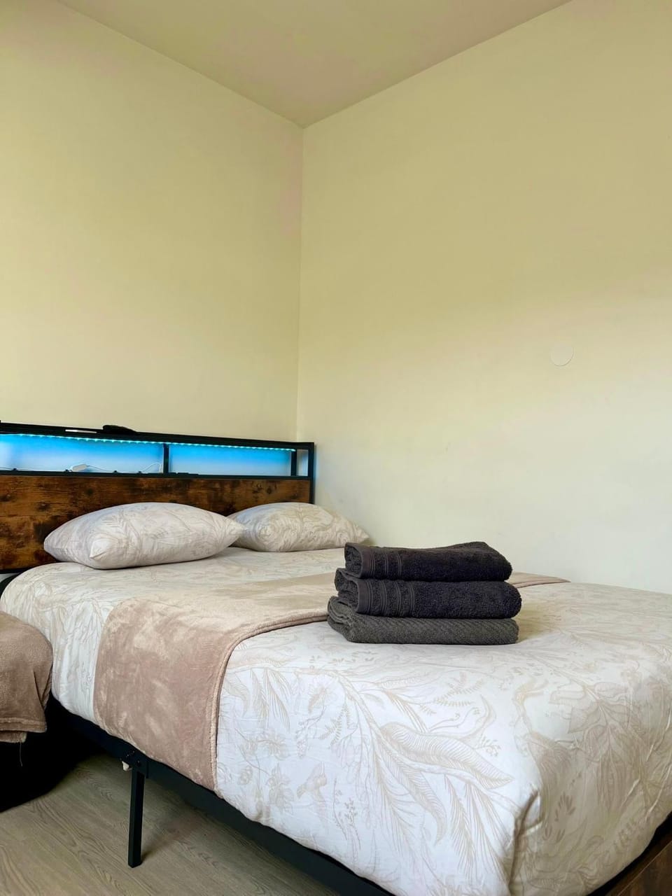 Studio lumineux proche gare Paris Orly Apartment in Île-de-France