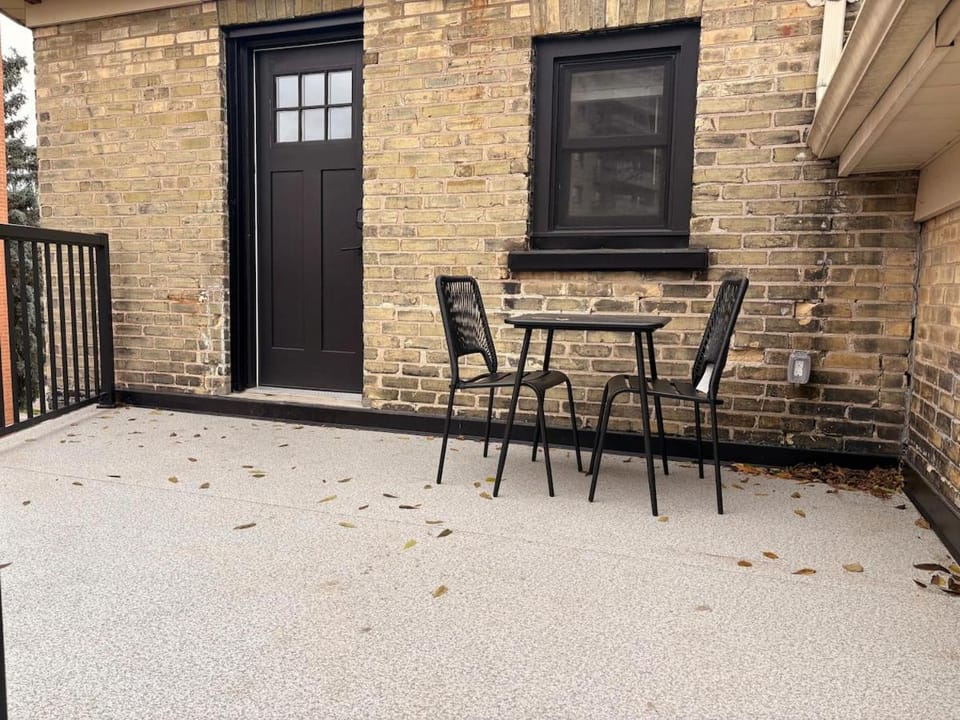 The Iron Bridge on Victoria Park - 1 Bed 1 Bath Apartment in Waterloo