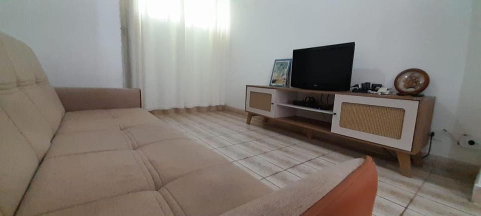 Fique a Poucos Metros da Praia! Apê com vaga de garagem Apartment in State of São Paulo