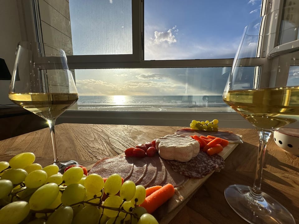 Living room, Sea view