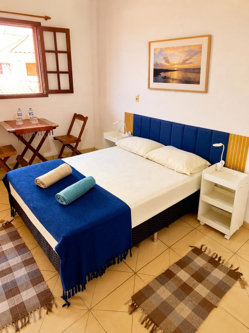 Bed, Seating area, Bedroom, towels