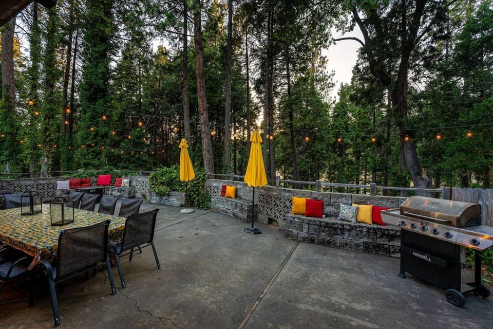 Camp Nelson Chalet | Game Room | Spacious |Hot Tub House in Sierra Nevada