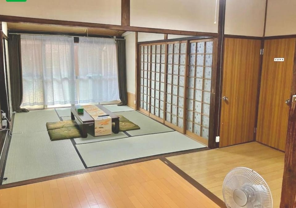 ペットと泊まれる宿 純華 House in Japan