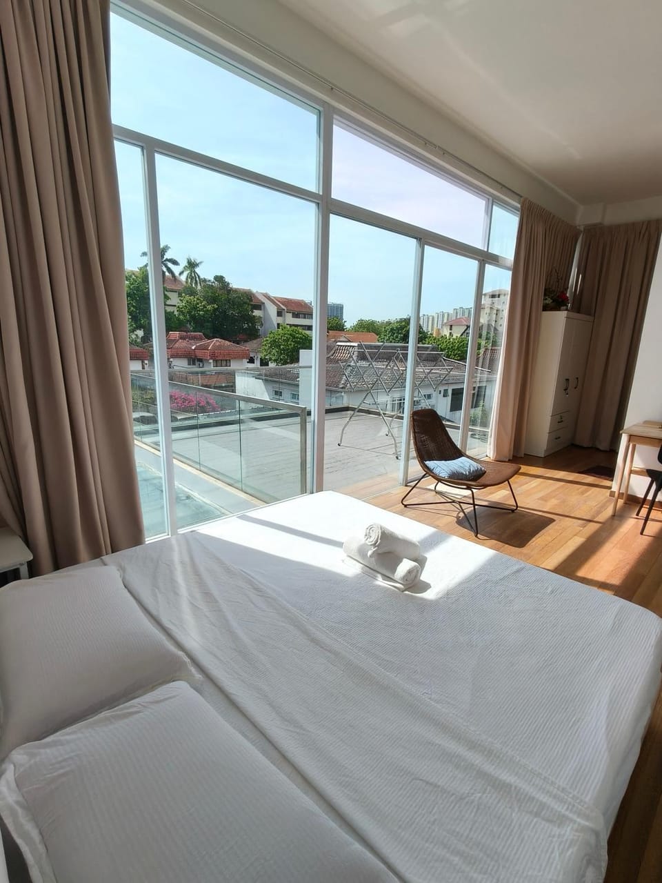 Bedroom, Public Bath, air conditioner