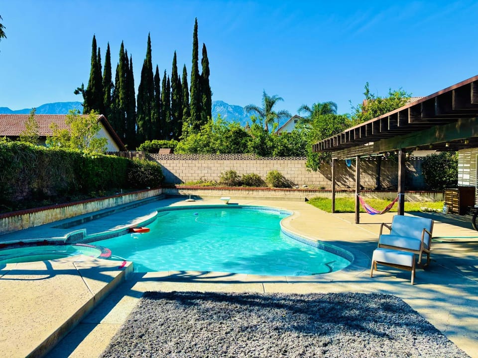 Pool view, Swimming pool