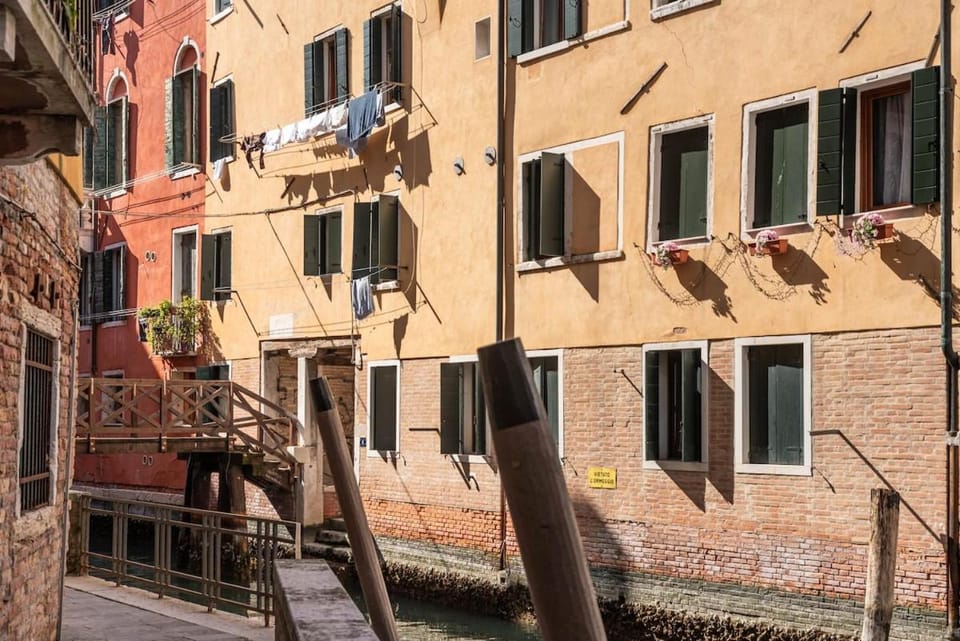 Beautiful apt next to the Casino' in the heart of Venice Apartment in Venice