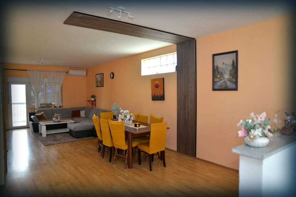 Prekrasan Apartman Anka uz rijeku Dunav Vukovar Apartment in Vojvodina