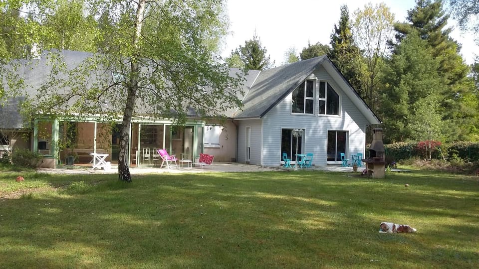 Property building, Natural landscape, Garden, Garden view