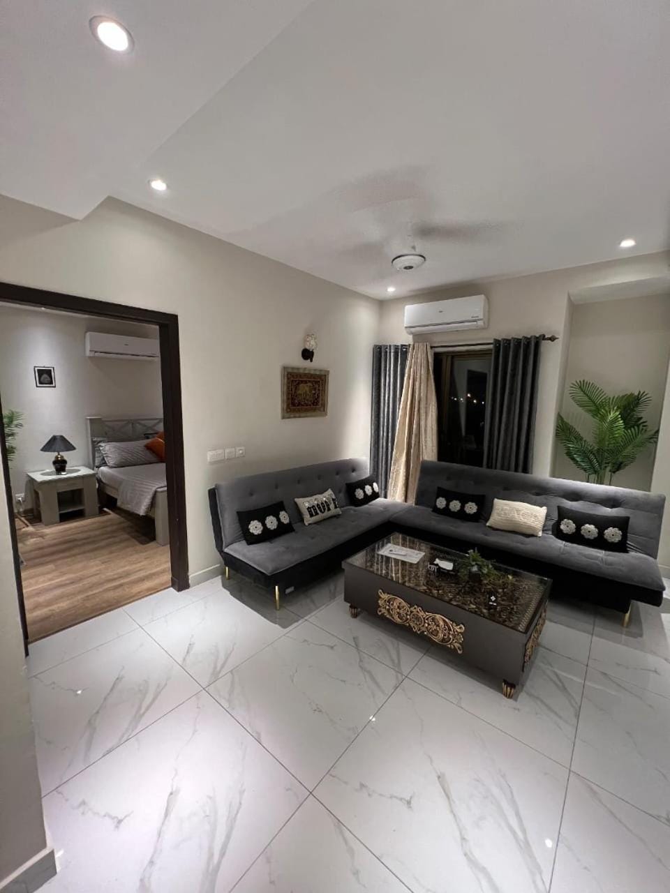 The Marble Suite, 2 BHK, Gulberg 3, Self Check in , Lahore Apartment in Lahore
