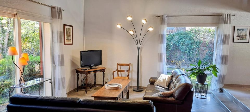 Belle Rive Villa in Sanguinet