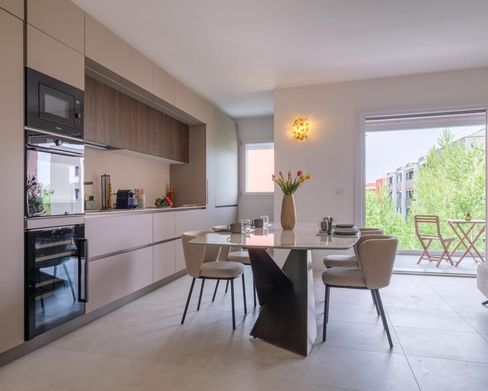 Casa dell'Avvocato by Studio Vita - Free Garage Apartment in Bologna